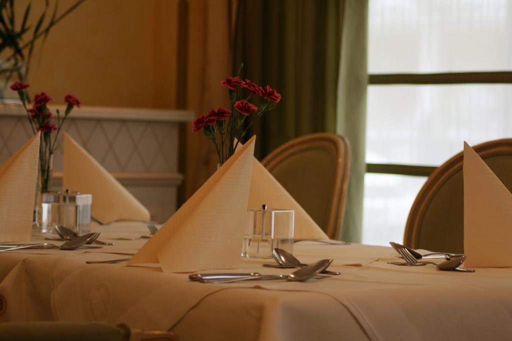 Parkhotel Bad Schallerbach Extérieur photo